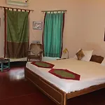 Cozy Inn